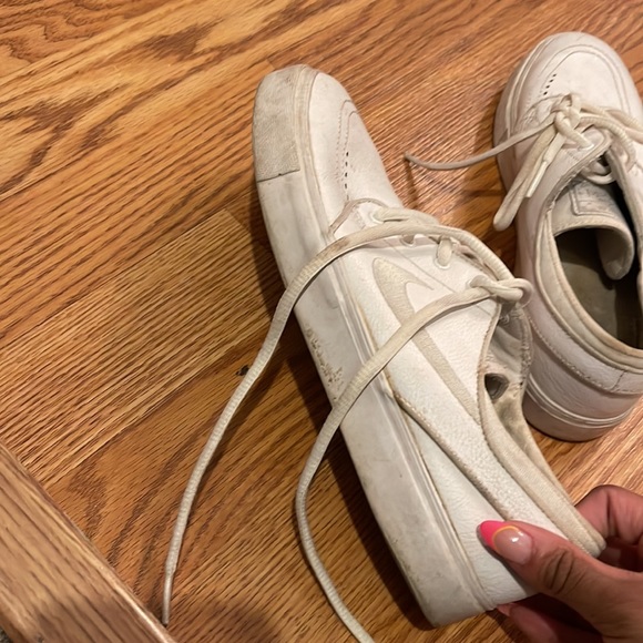 Nike Janoski - Picture 2 of 3